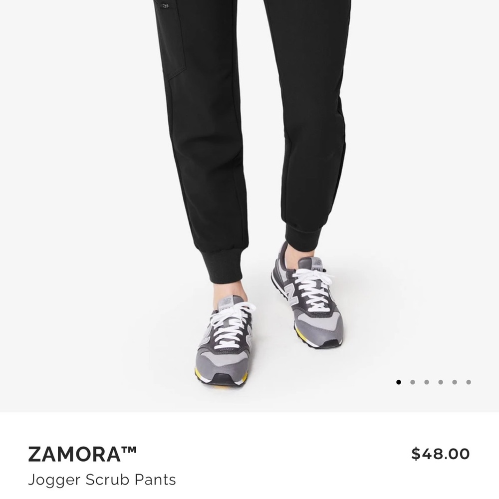FIGS black jogger scrub pants